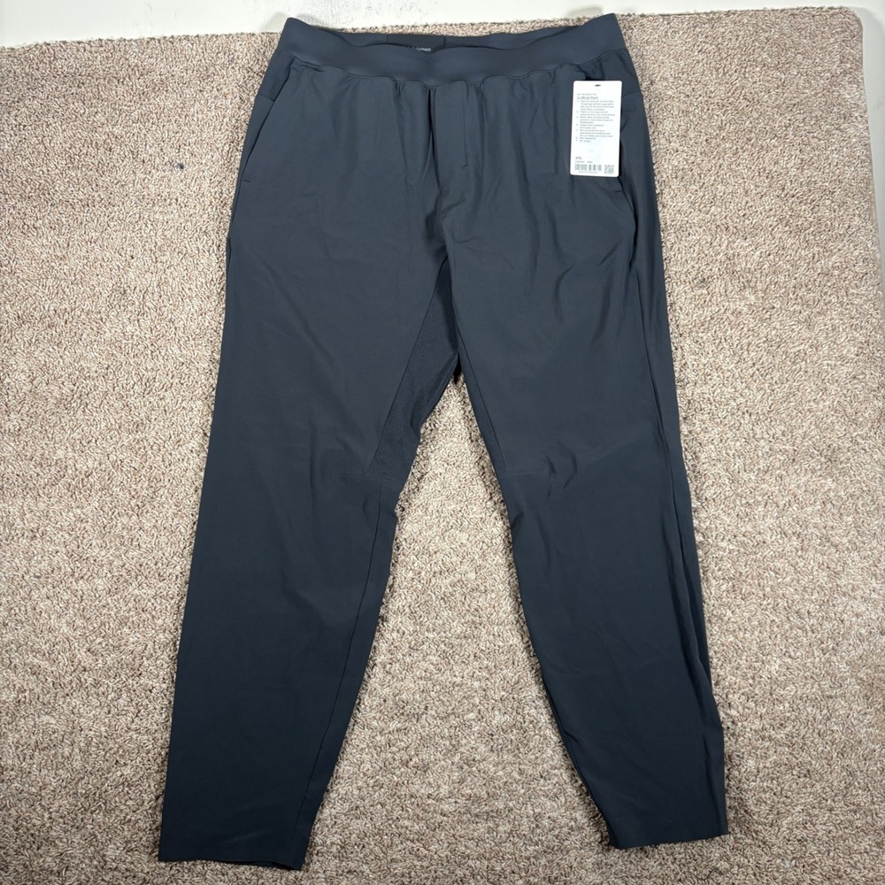 Lululemon In Mind Pant 30 Obsidian Gray XXL Slim Tapered Yoga Training LM5556S